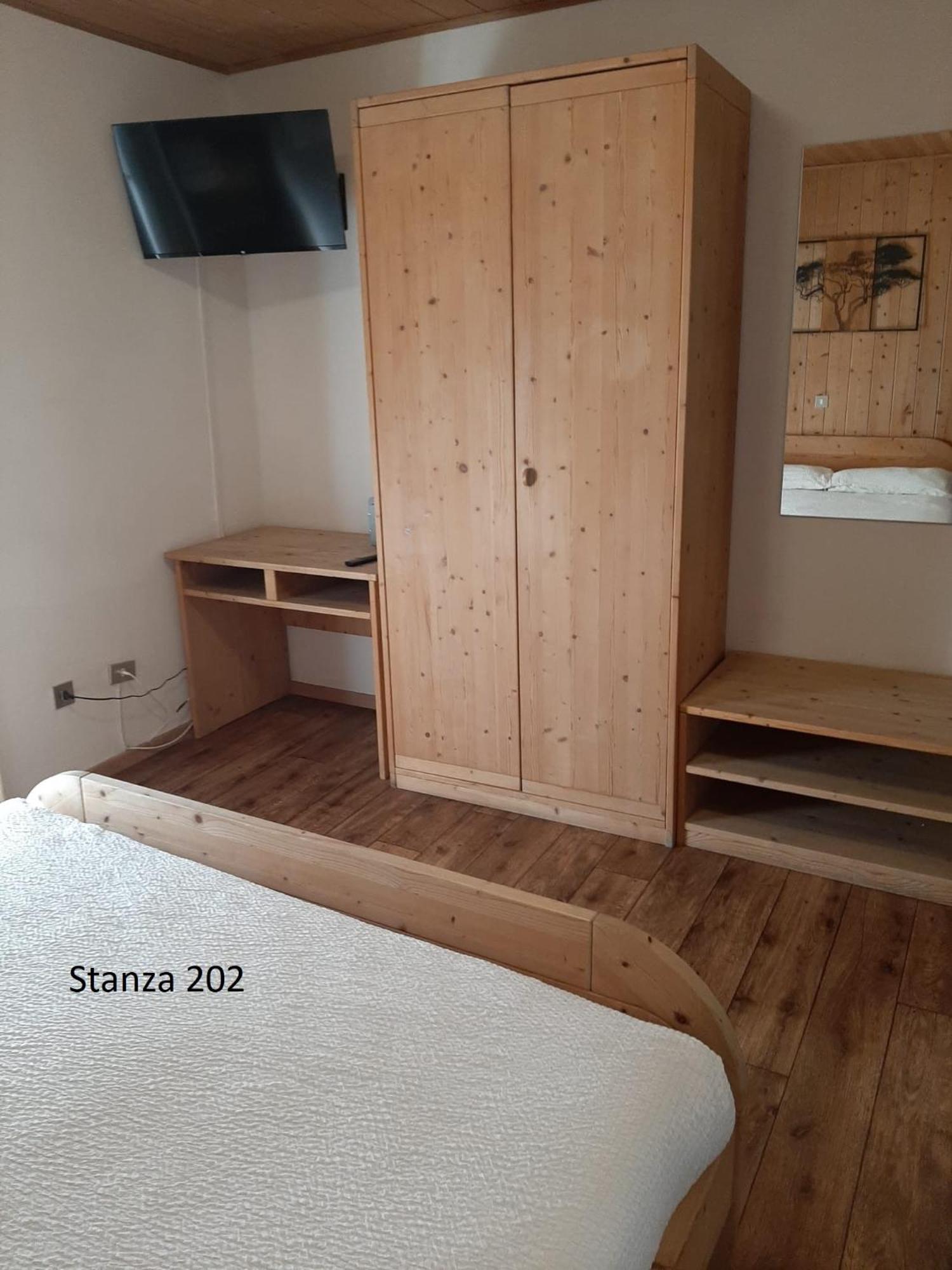 Hotel Pizboe Mazzin Bagian luar foto