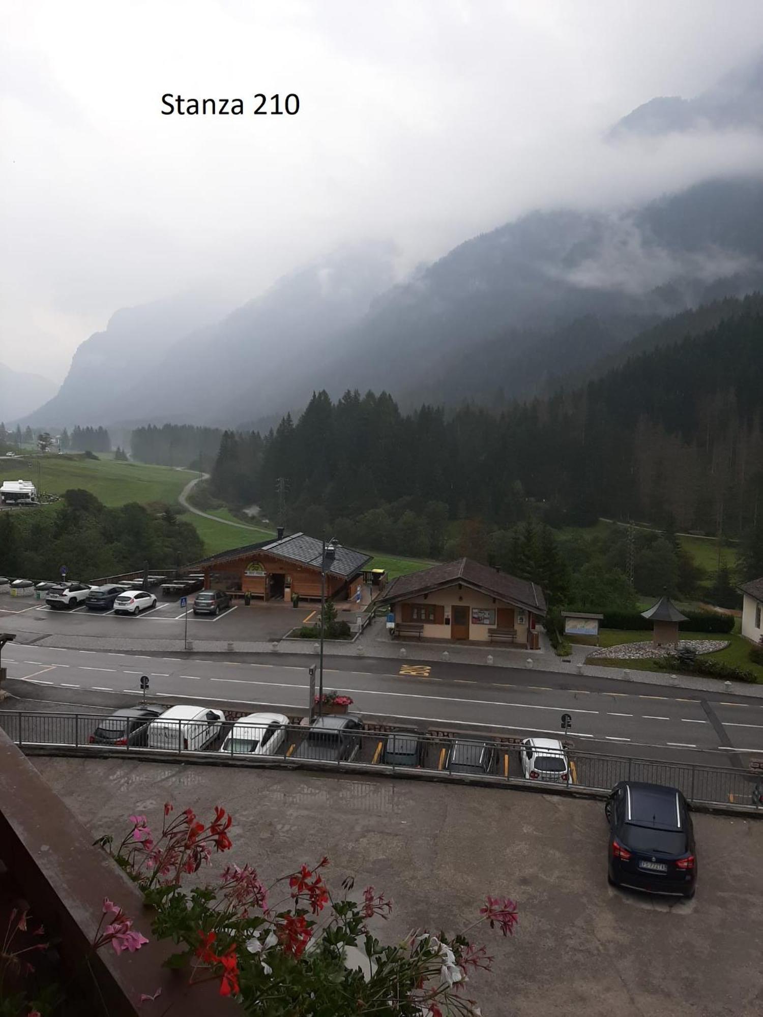 Hotel Pizboe Mazzin Bagian luar foto