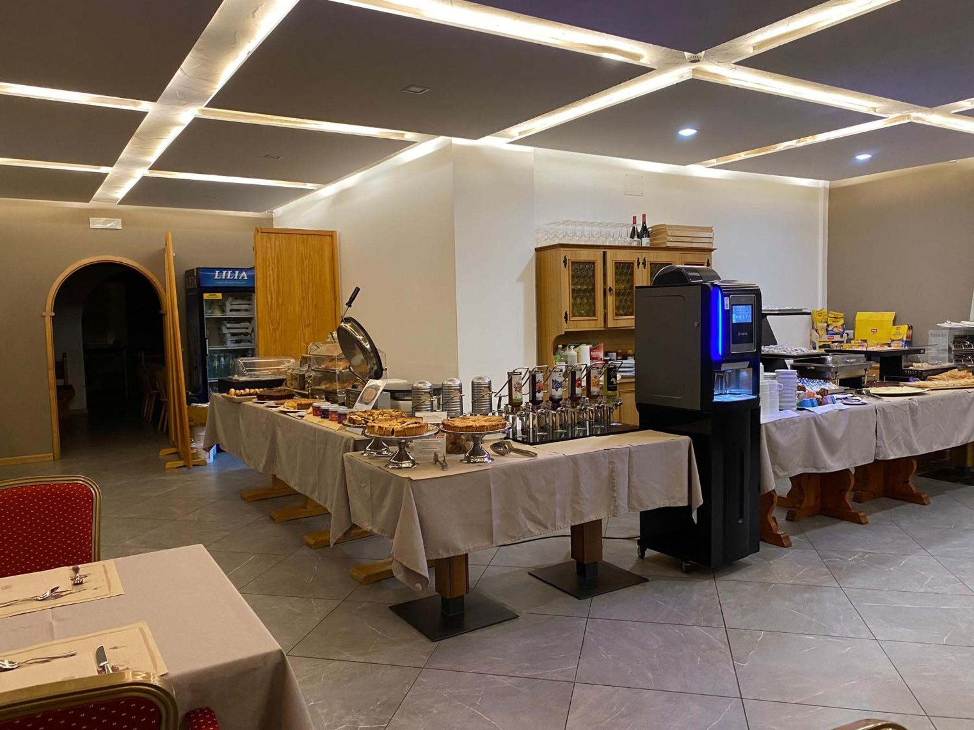 Hotel Pizboe Mazzin Bagian luar foto